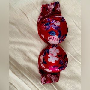 Victoria’s Secret PINK Date Plunge Push Up multi-way push up